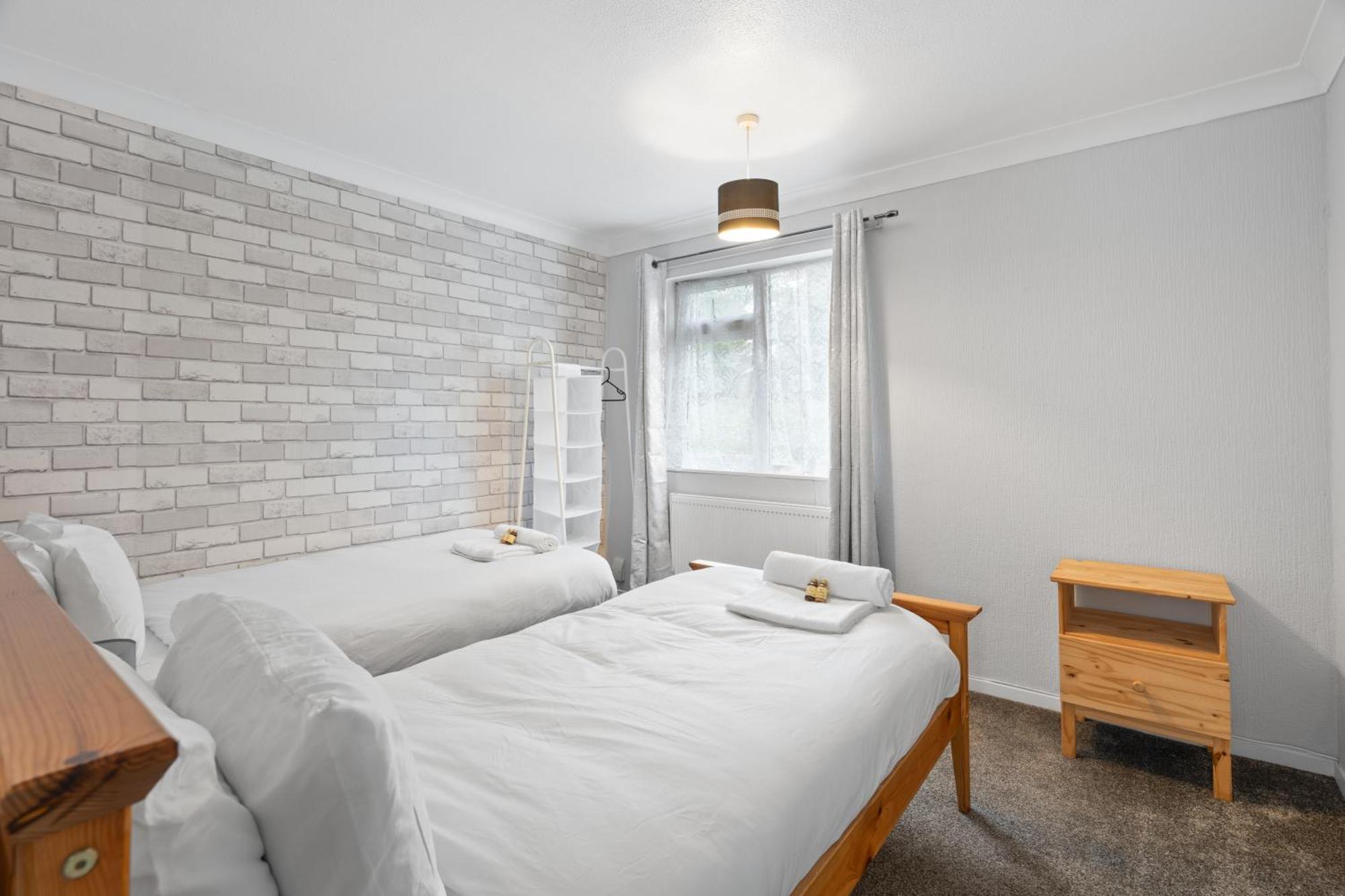 A Charming 3 Bed Home Next To Nec And Birmingham International Airport Marston Green Extérieur photo